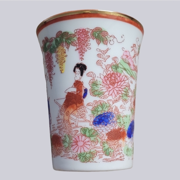Vintage Geisha Girl's Porcelain Cup - Picture 3 of 12
